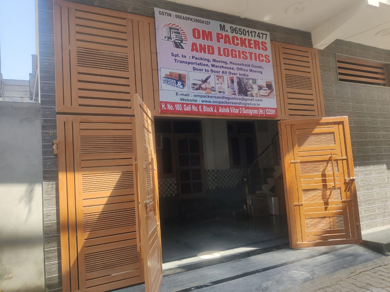 Cover photo of Om Packers & Logistics